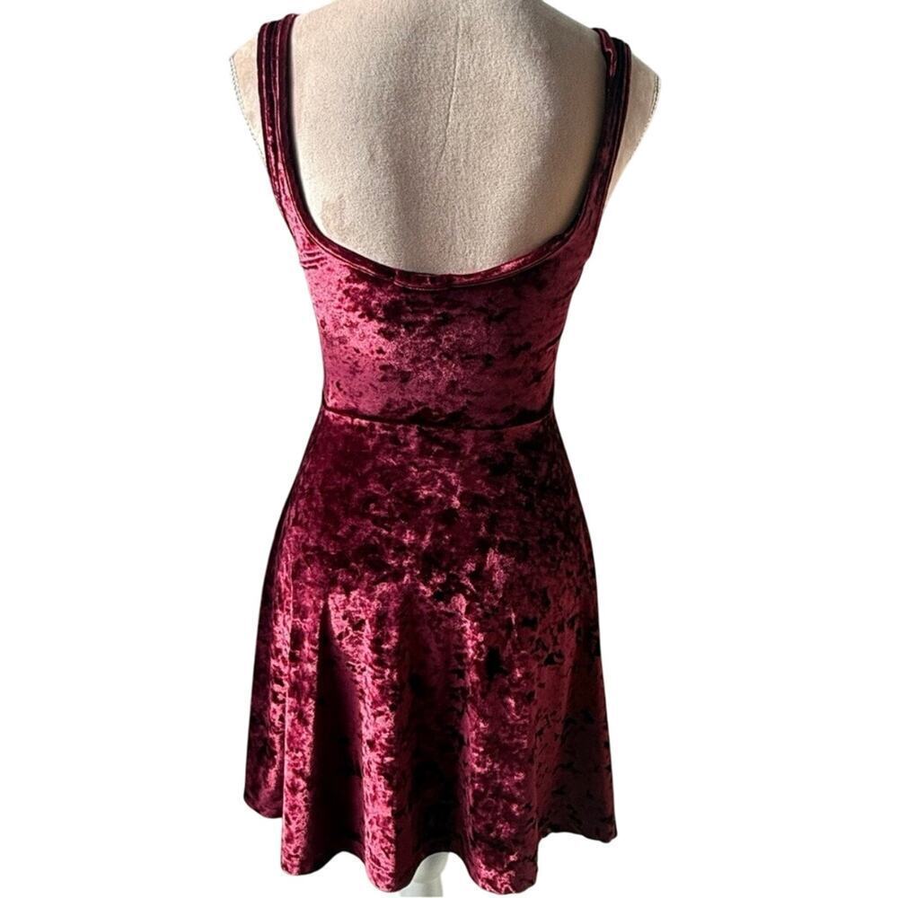 TOPSHOP | Crushed Velvet Skater Mini Sleeveless Dress Burgundy Whimsigoth Size 2 - Picture 3 of 7